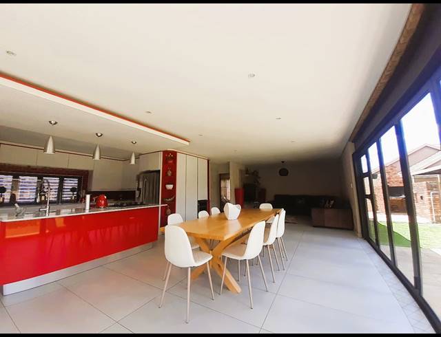 4 BEDROOM HOUSE FOR SALE IN WALDRIFT